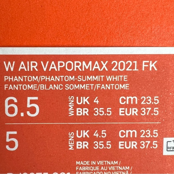 NWT Air Vapormax 2021 Women’s Shoes - Picture 9 of 9
